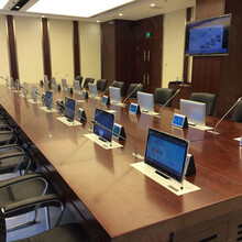 实木升降会议桌长方形电动升降显示器无纸化会议操作台图片